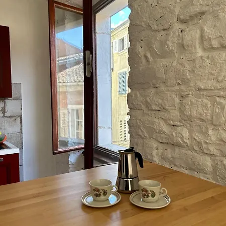 Arioso Apartment *